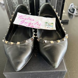 Size 41 Valentino So Black rock stud flats. Light wear on the toe and bottoms.